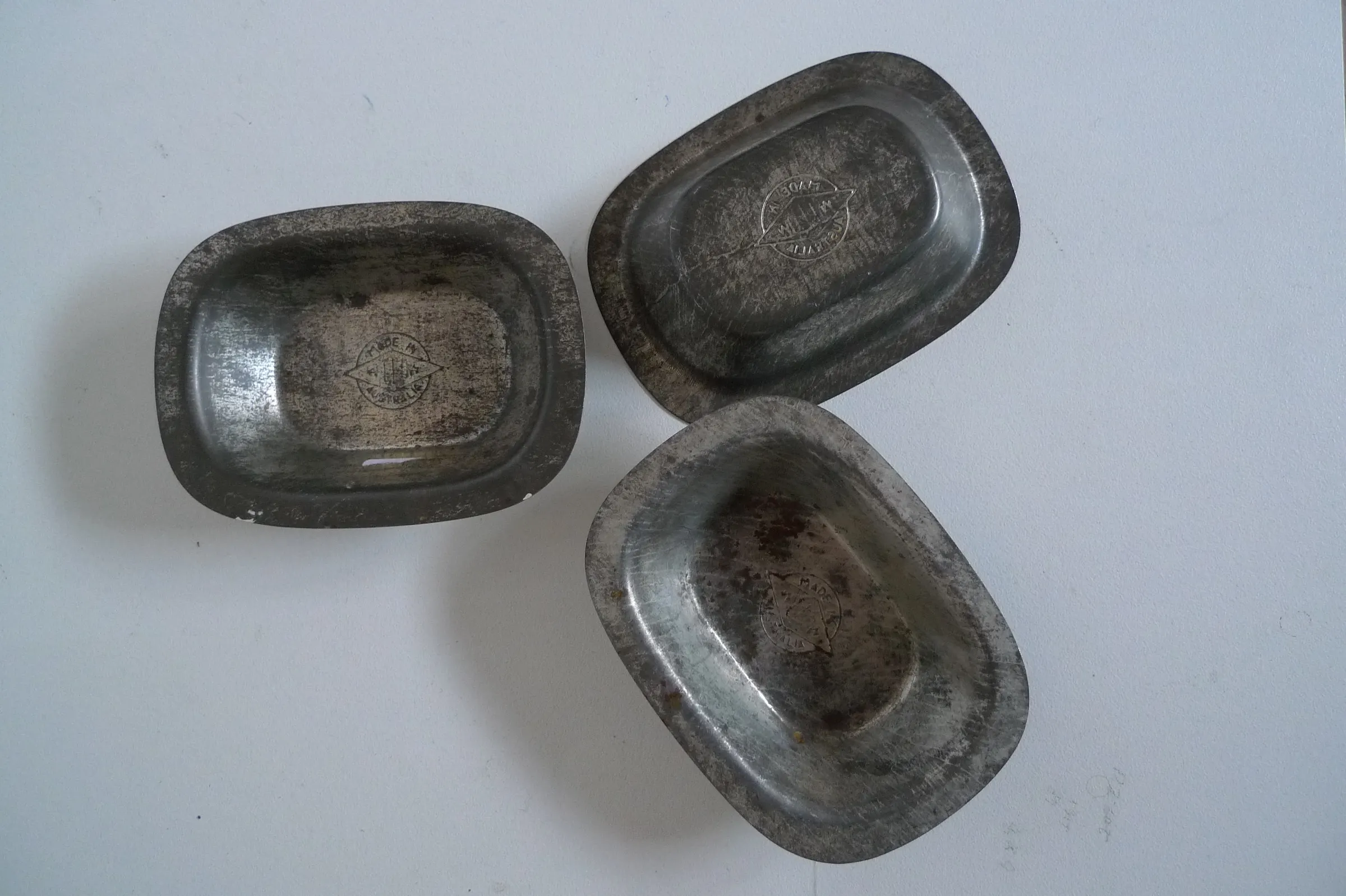 Infinity Affinity II (brooch with pie tin) — image 5 of 5
